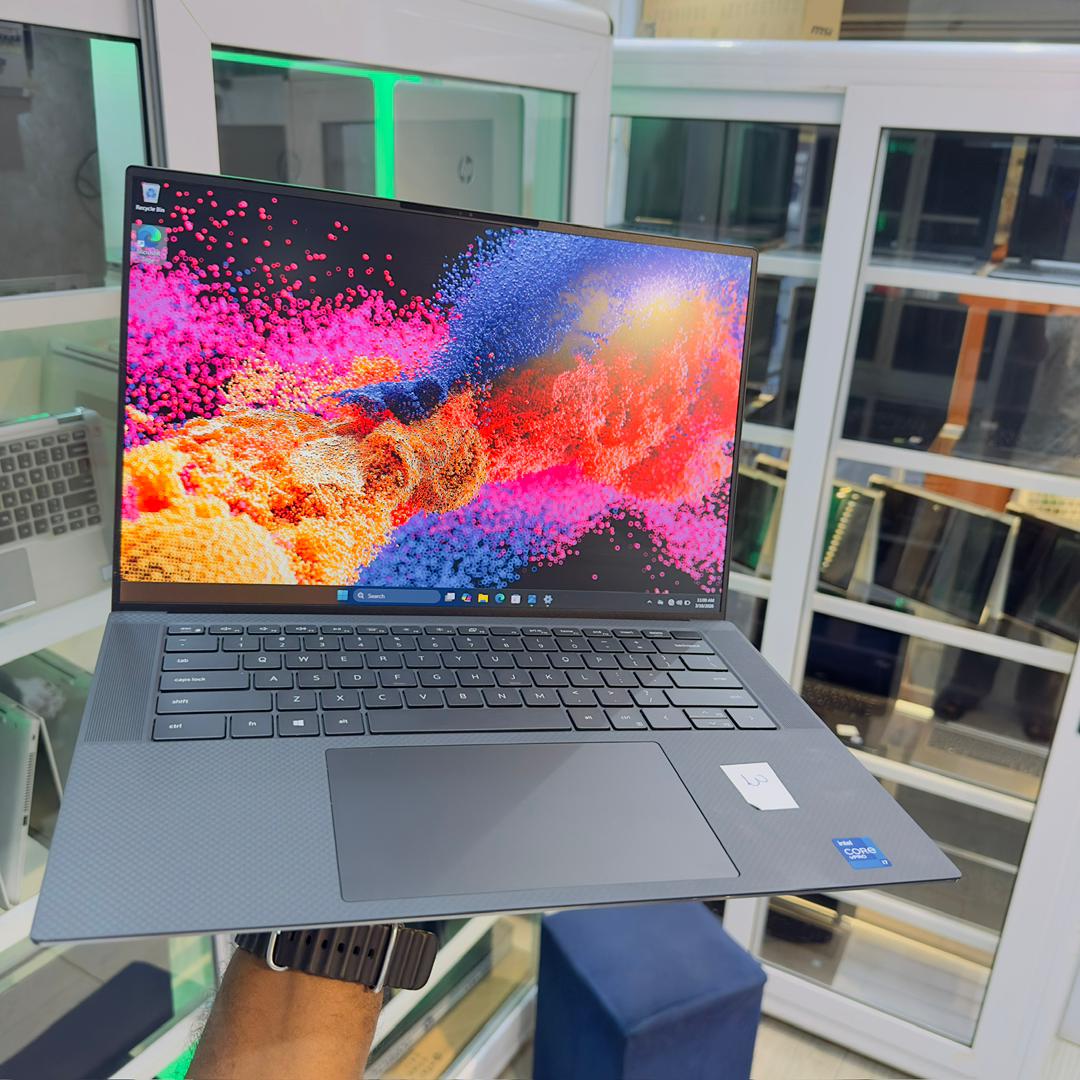 Dell precision 5560.